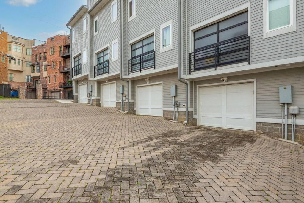 Modern Townhouse Near Vandy And Parthenon