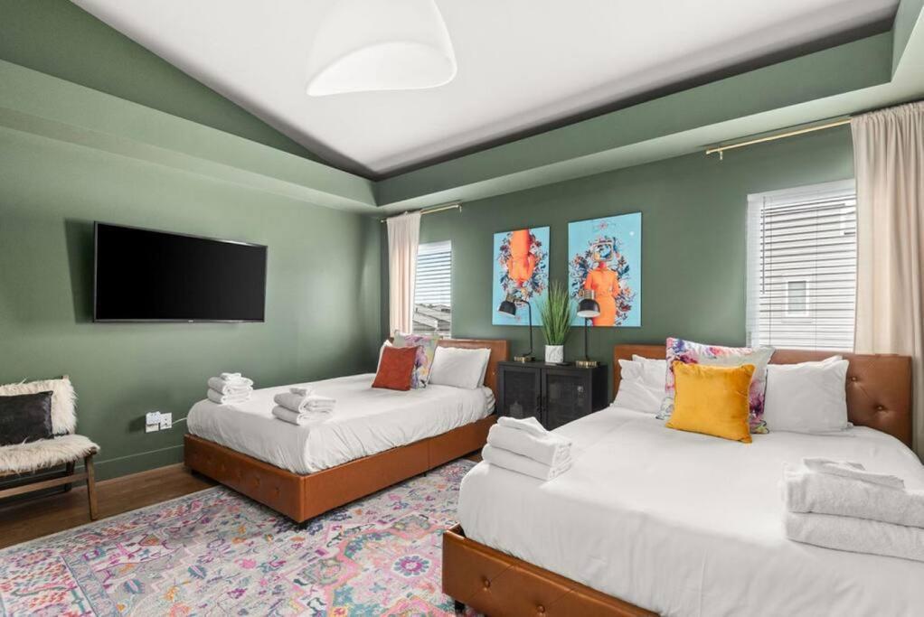 Holiday home Modern Townhouse Near Vandy And Parthenon *