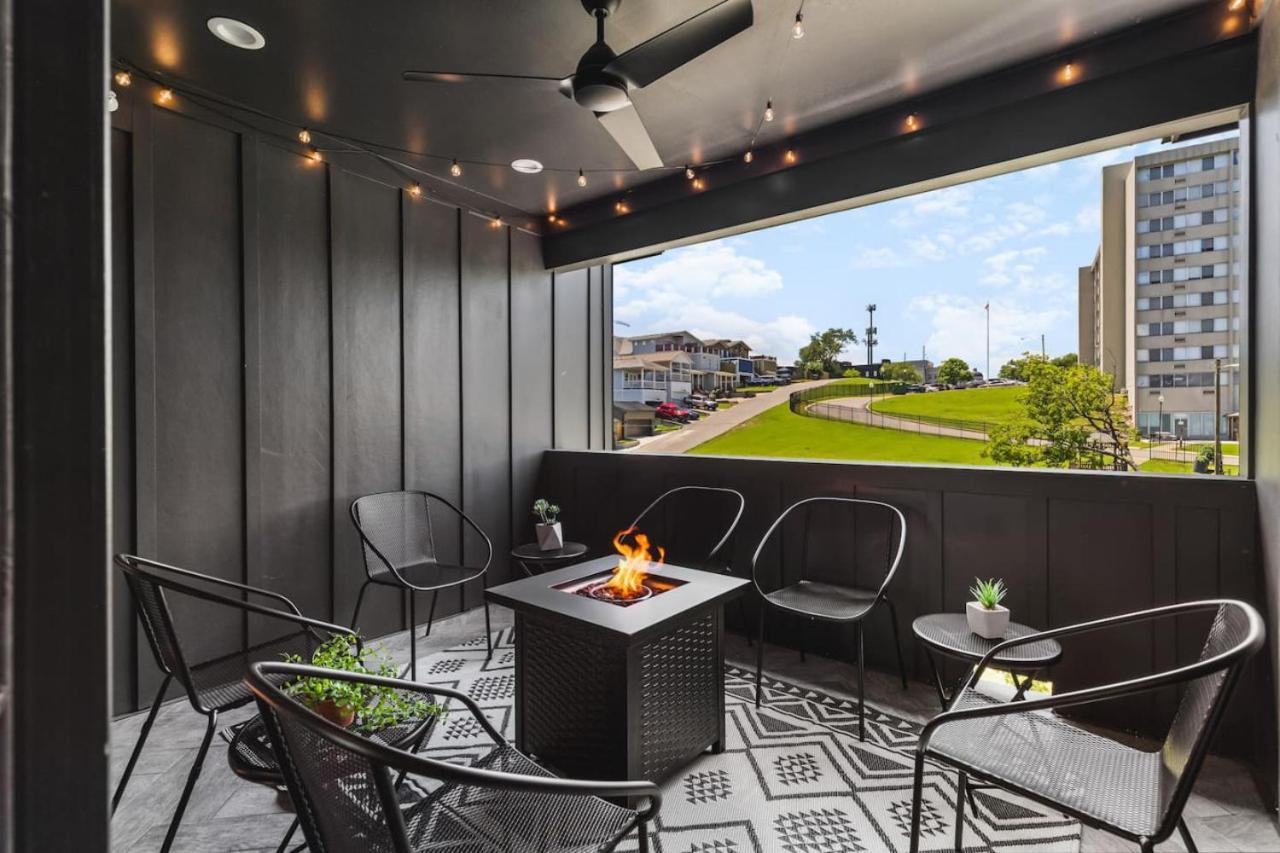 Patio Firepit Garage Walk To Coffee Restaurants 12 South And Belmont Holiday home