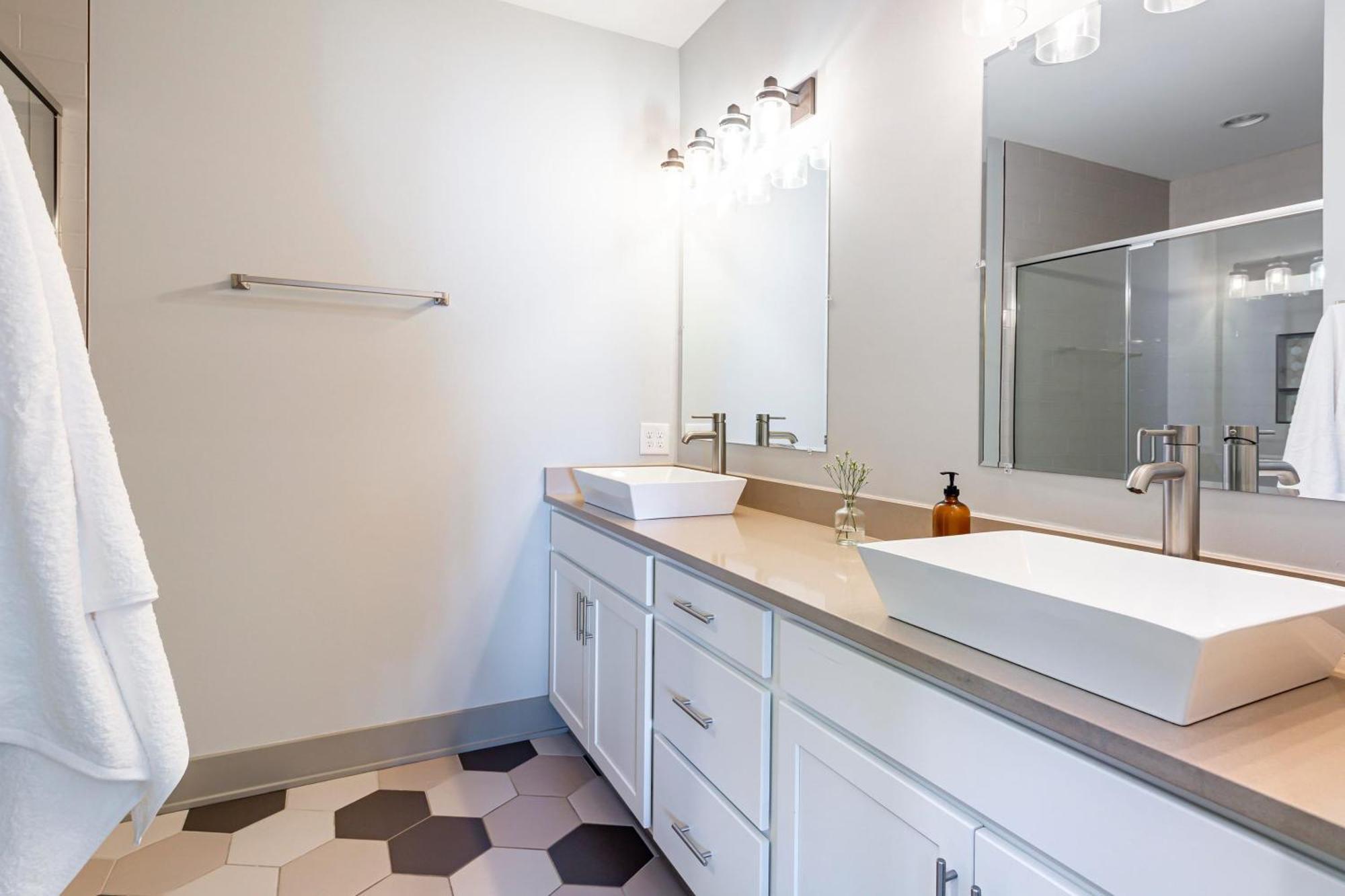 Waverly By Avantstay Nashville-inspired Townhome W Luxury Kitchen Pool Table Nashville