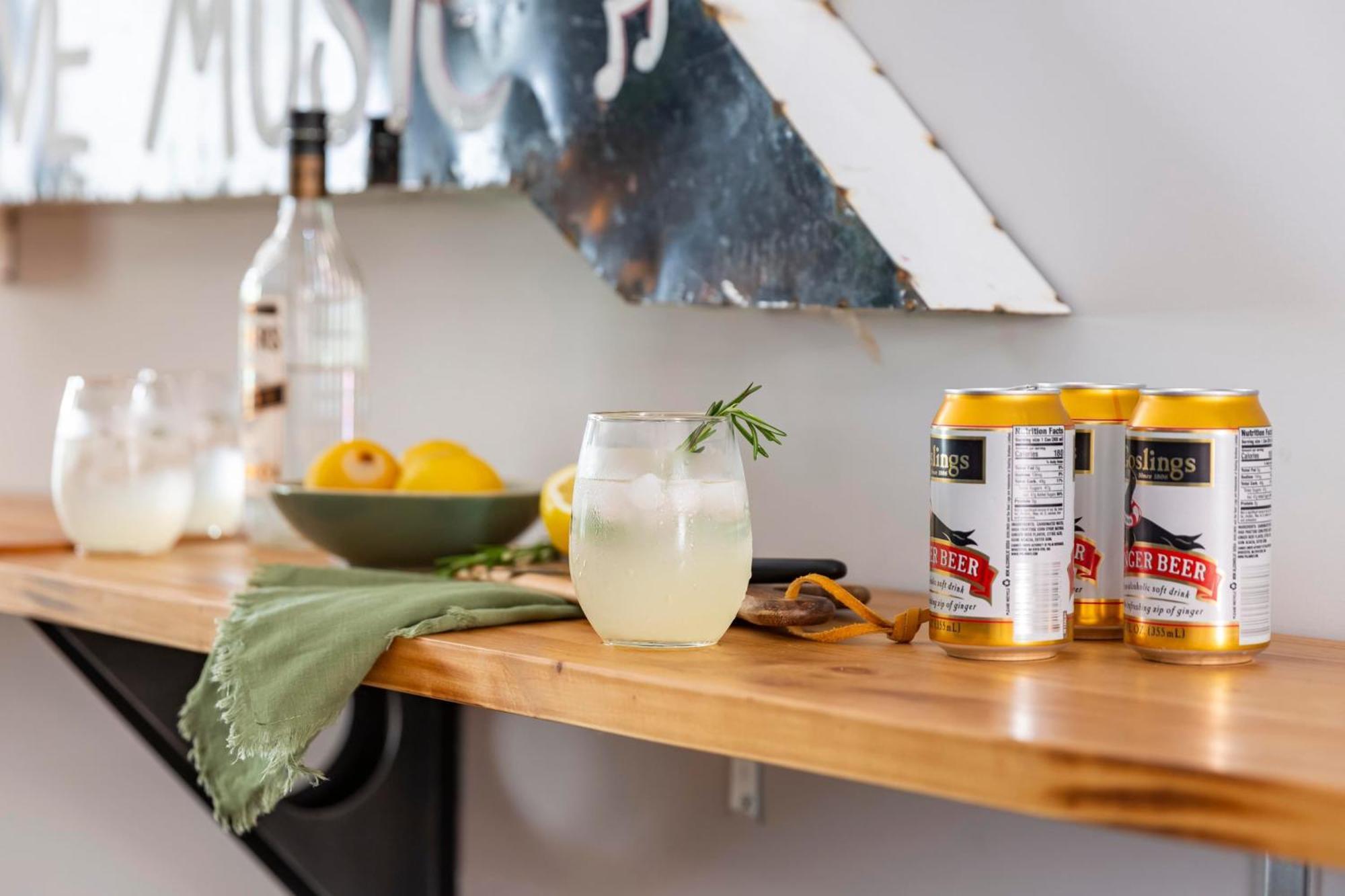 Waverly By Avantstay Nashville-inspired Townhome W Luxury Kitchen Pool Table * Nashville