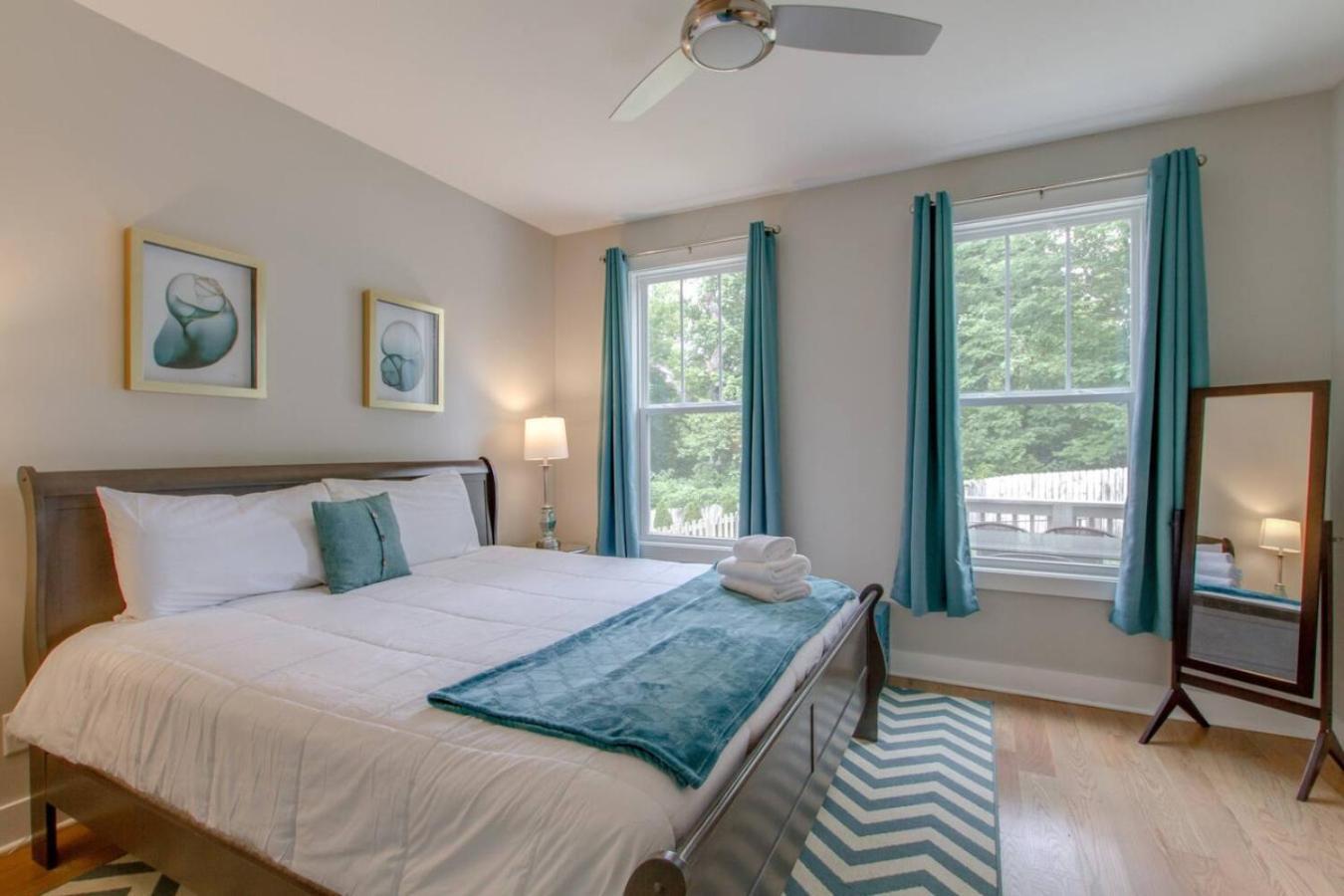 Spacious With 7 Beds 4 Bedrooms And 2.5 Bathrooms Holiday home Nashville
