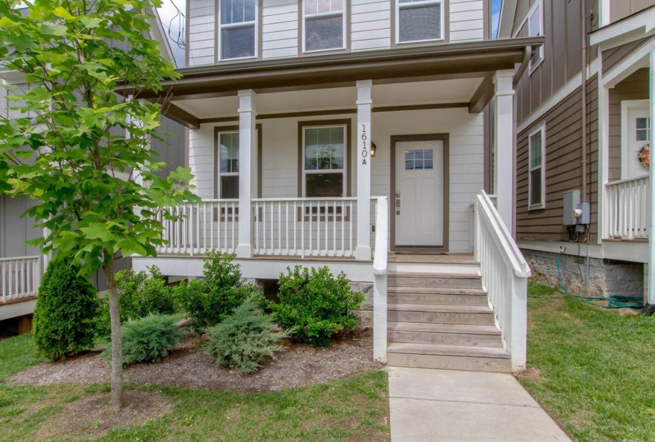 Spacious With 7 Beds 4 Bedrooms And 2.5 Bathrooms