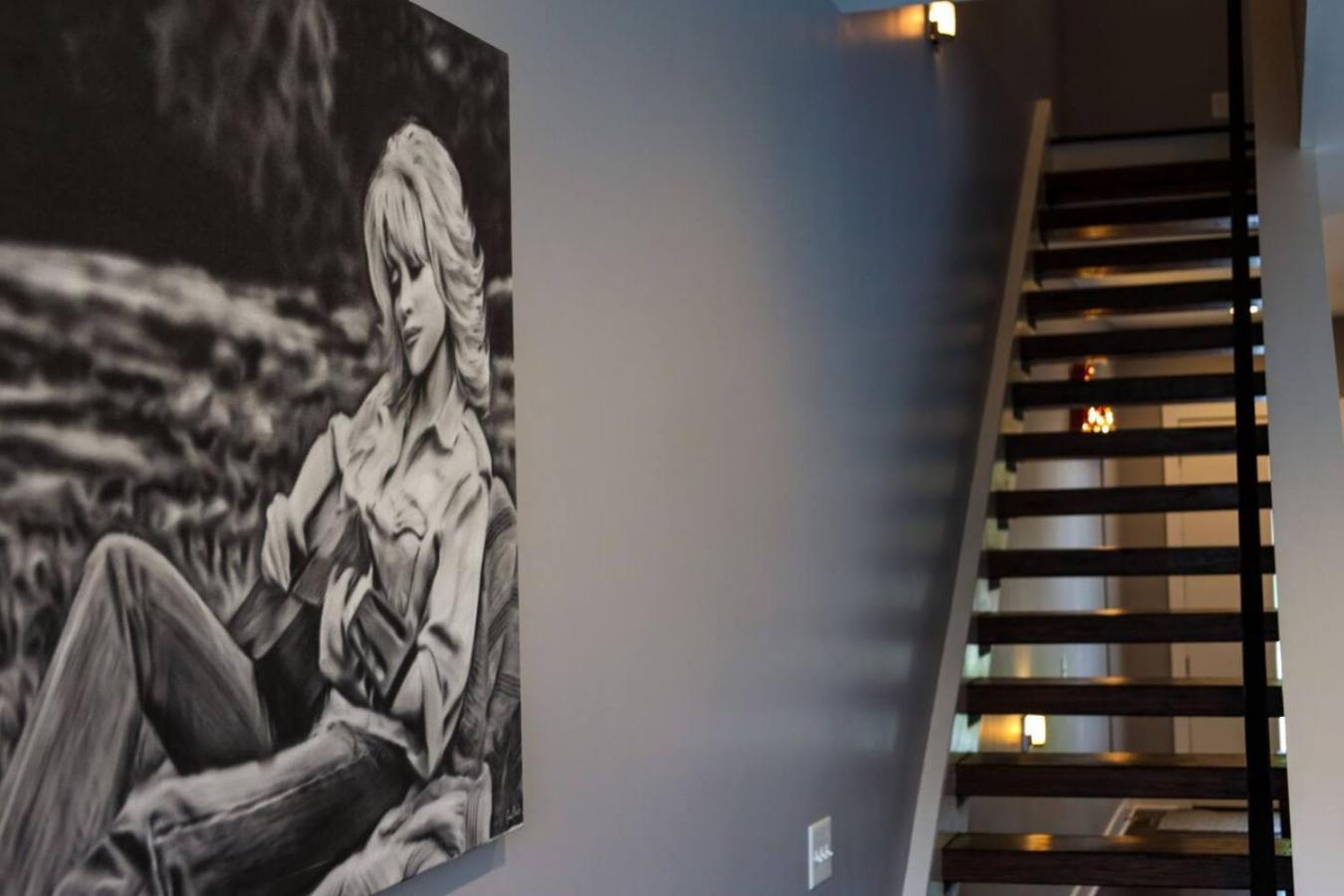 Southside Extraordinaire Walk To Gulch Lux Four Bedroom Holiday home