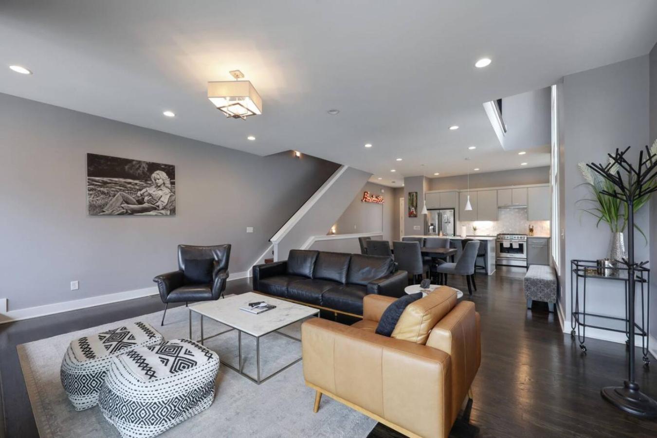 Southside Extraordinaire Walk To Gulch Lux Four Bedroom Nashville