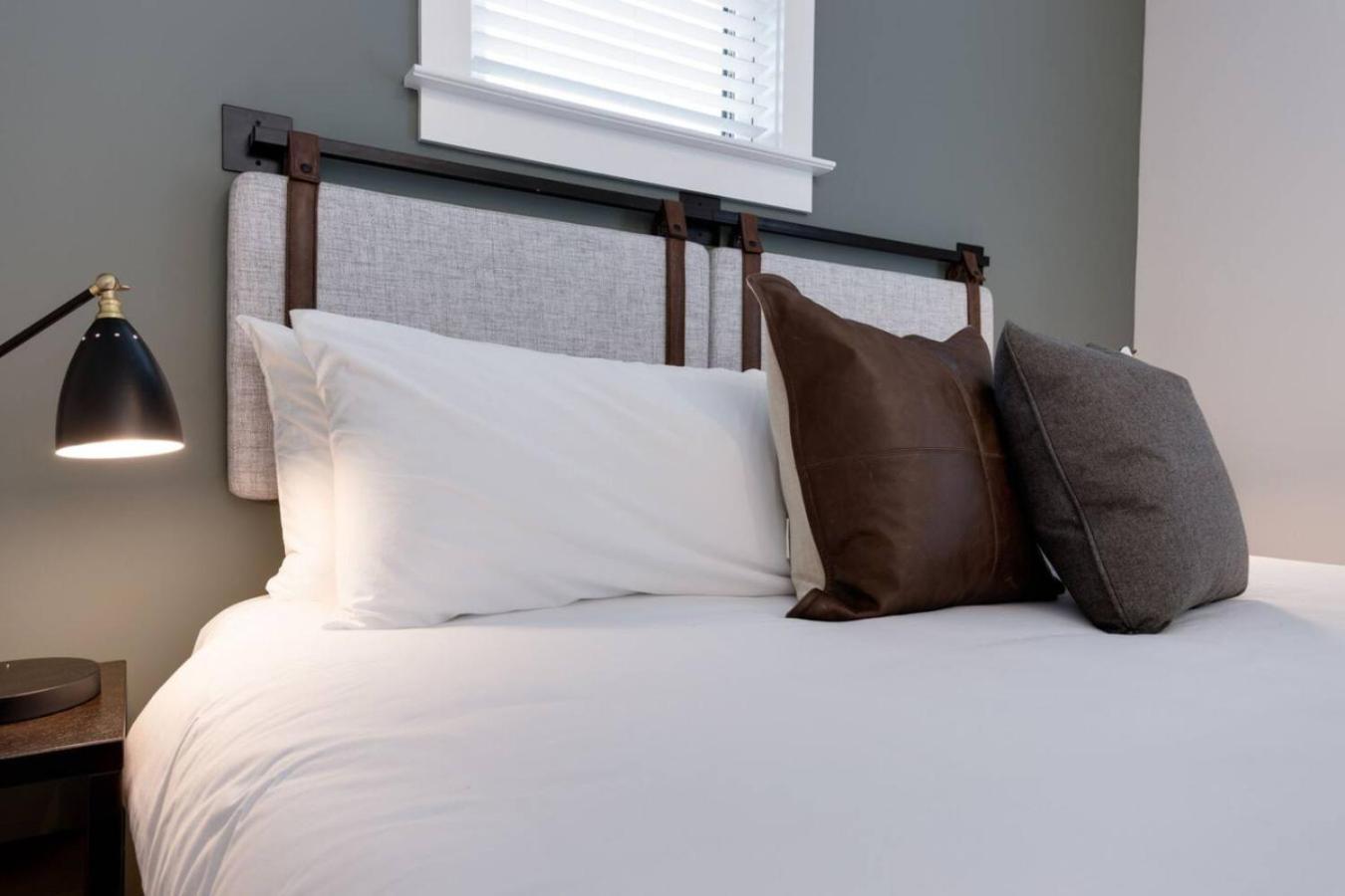 Premier Townhome East Minutes Downtown Holiday home Nashville