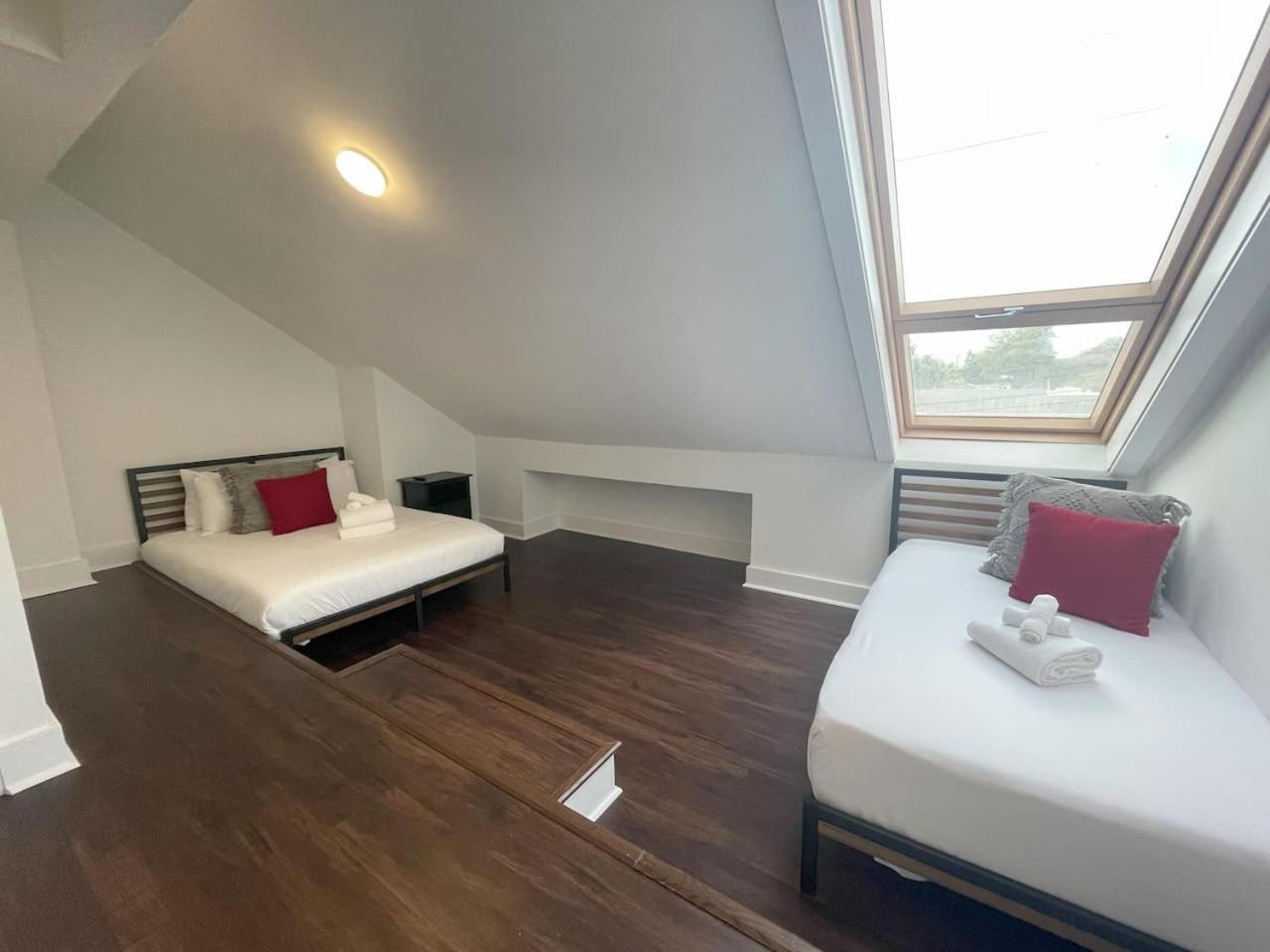 Holiday home Two Side By Side Townhomes West Luxury