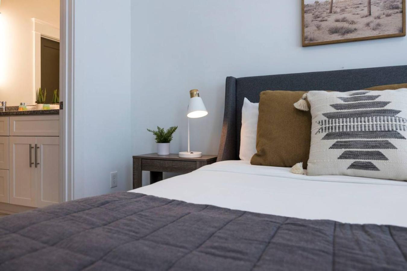 Two Side By Side Townhomes West Luxury *