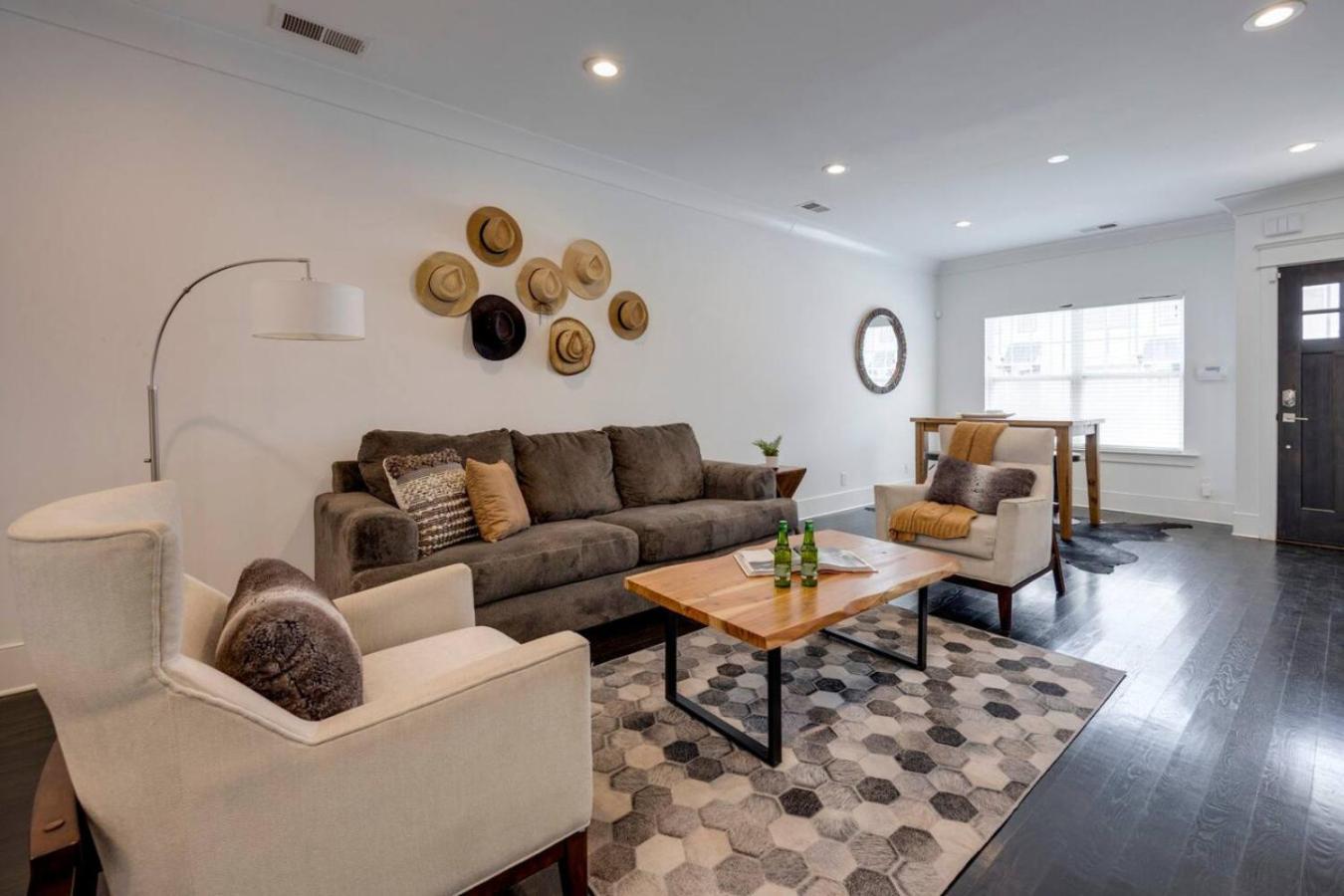 Holiday home Two Side By Side Townhomes West Luxury Nashville