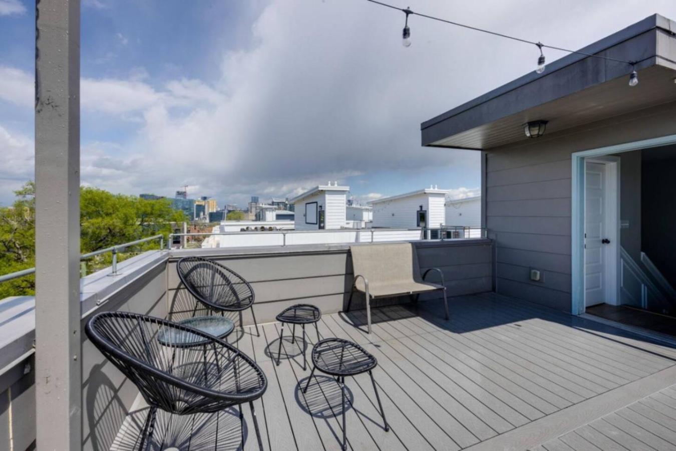 The Americana 4 Bedroom 3.5 Bath Luxury * Nashville