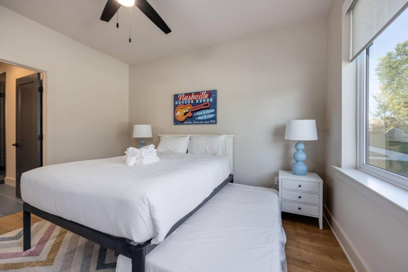 Holiday home Music Abode And Cowgirl Up Dual Townhomes