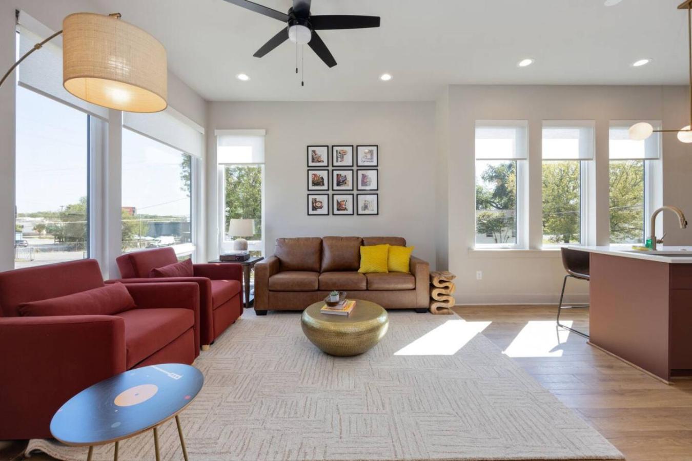 Holiday home Music Abode And Cowgirl Up Dual Townhomes
