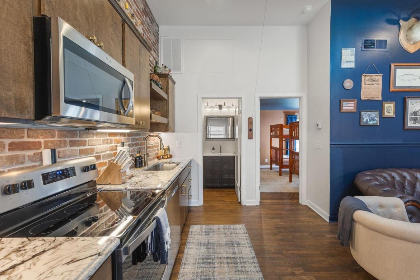 Rustic Western - Walk To Bars, Coffee And Restaurants Nashville