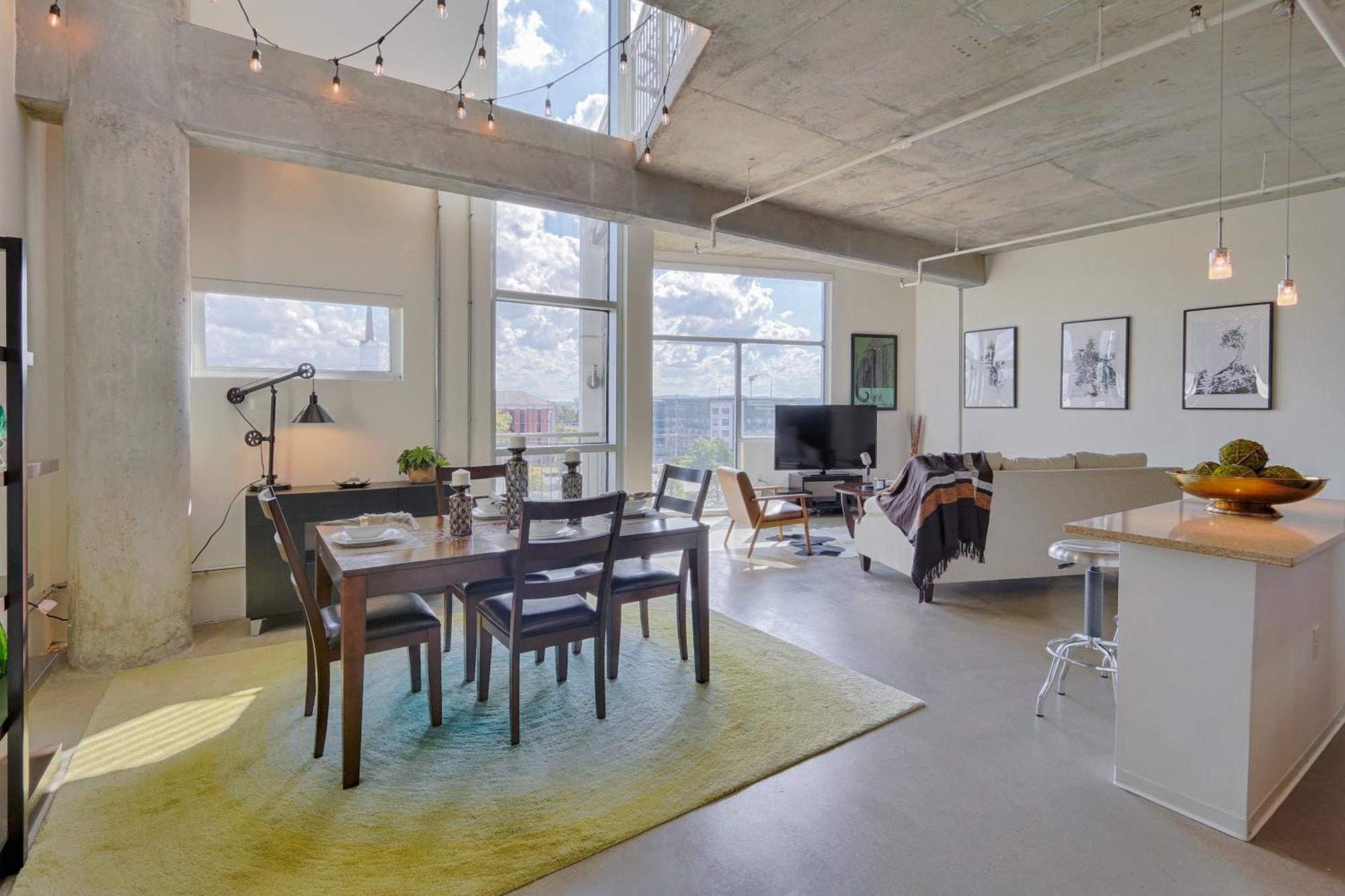 2-story Loft With Views Holiday home *