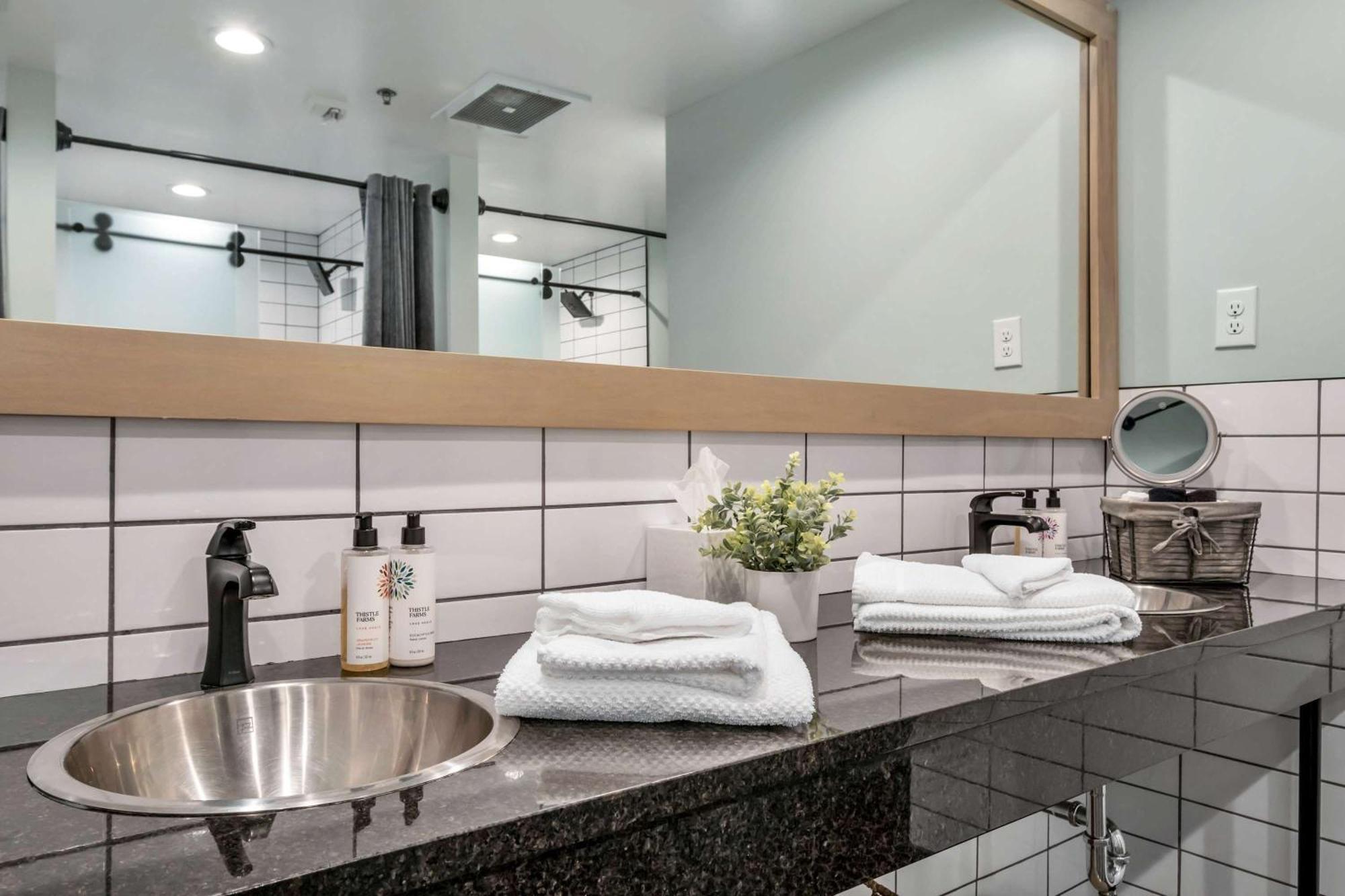 Hangover Easy 6br By Maddox Apartment Nashville