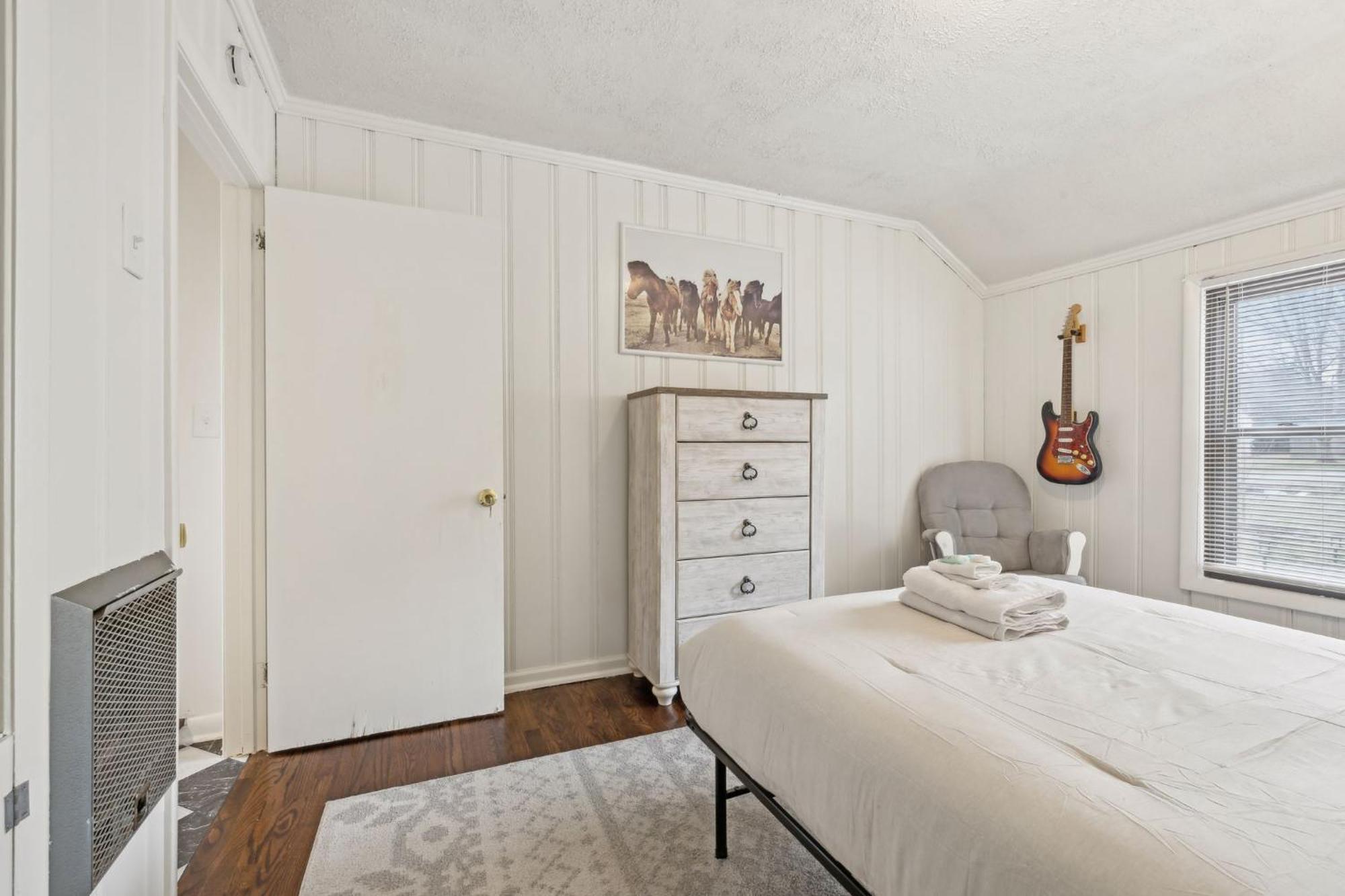 East Family Abode 30 Or Days By Skyrun Holiday home *