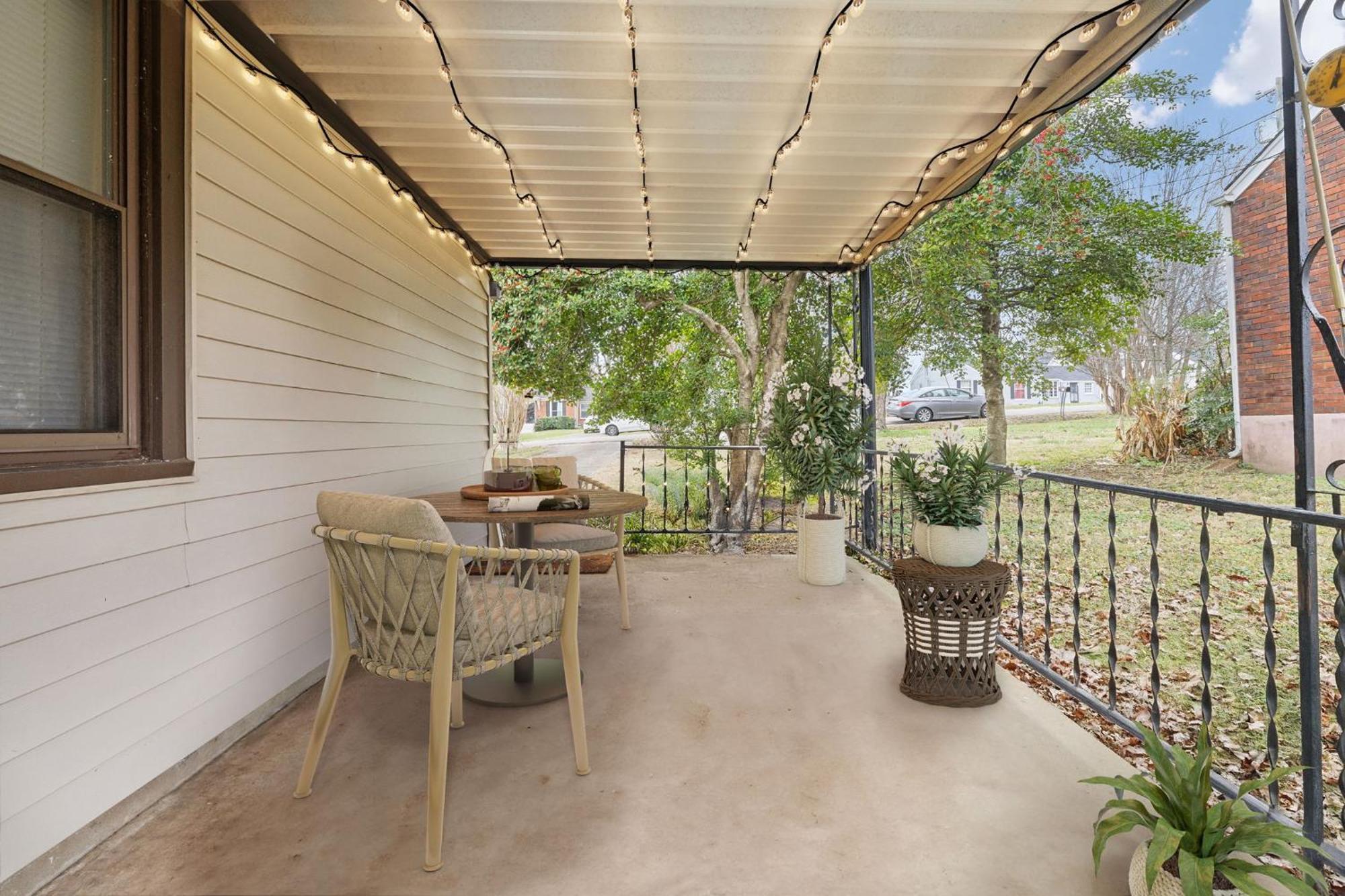 East Family Abode 30 Or Days By Skyrun Holiday home