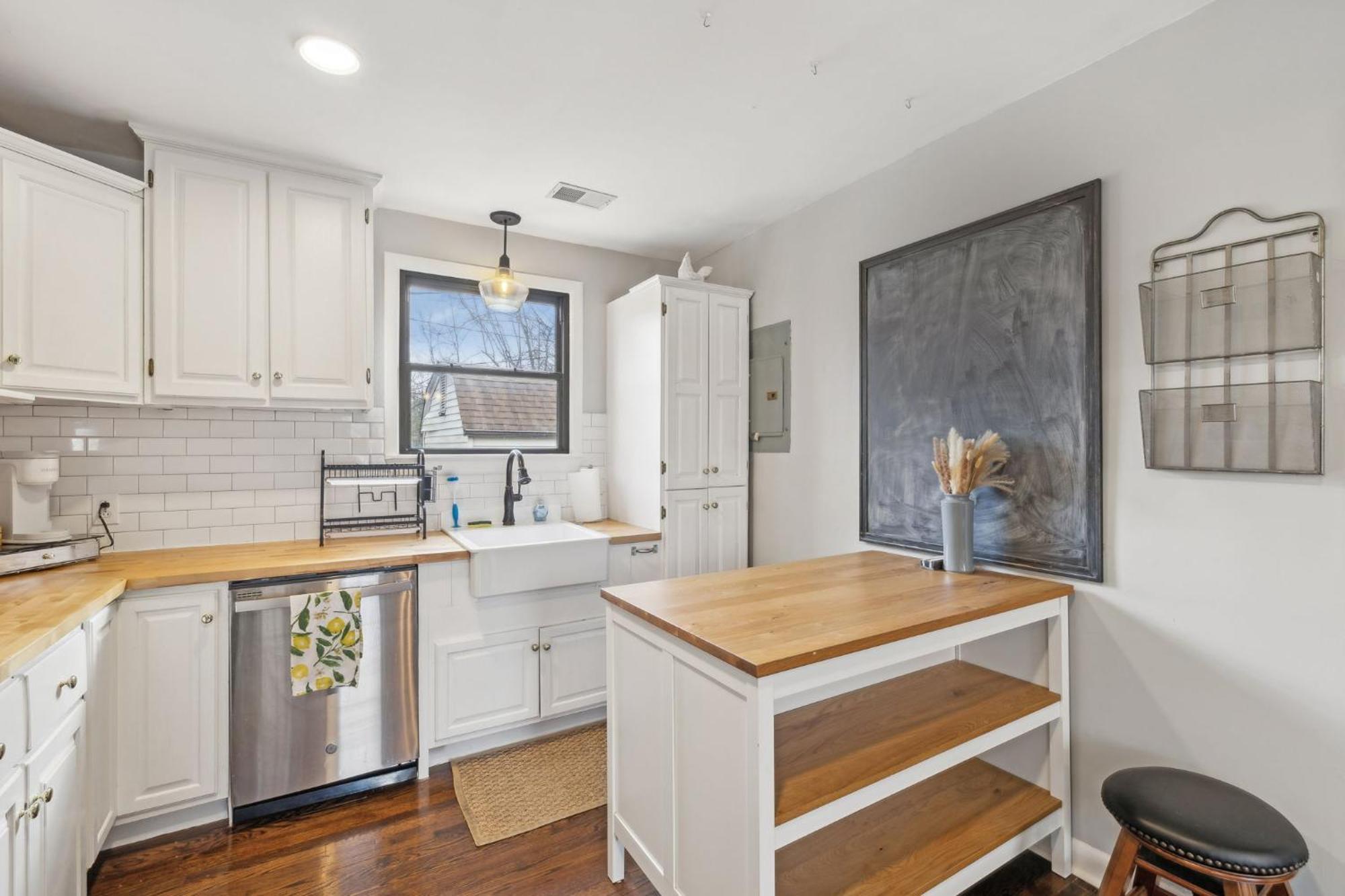 East Family Abode 30 Or Days By Skyrun Holiday home Nashville