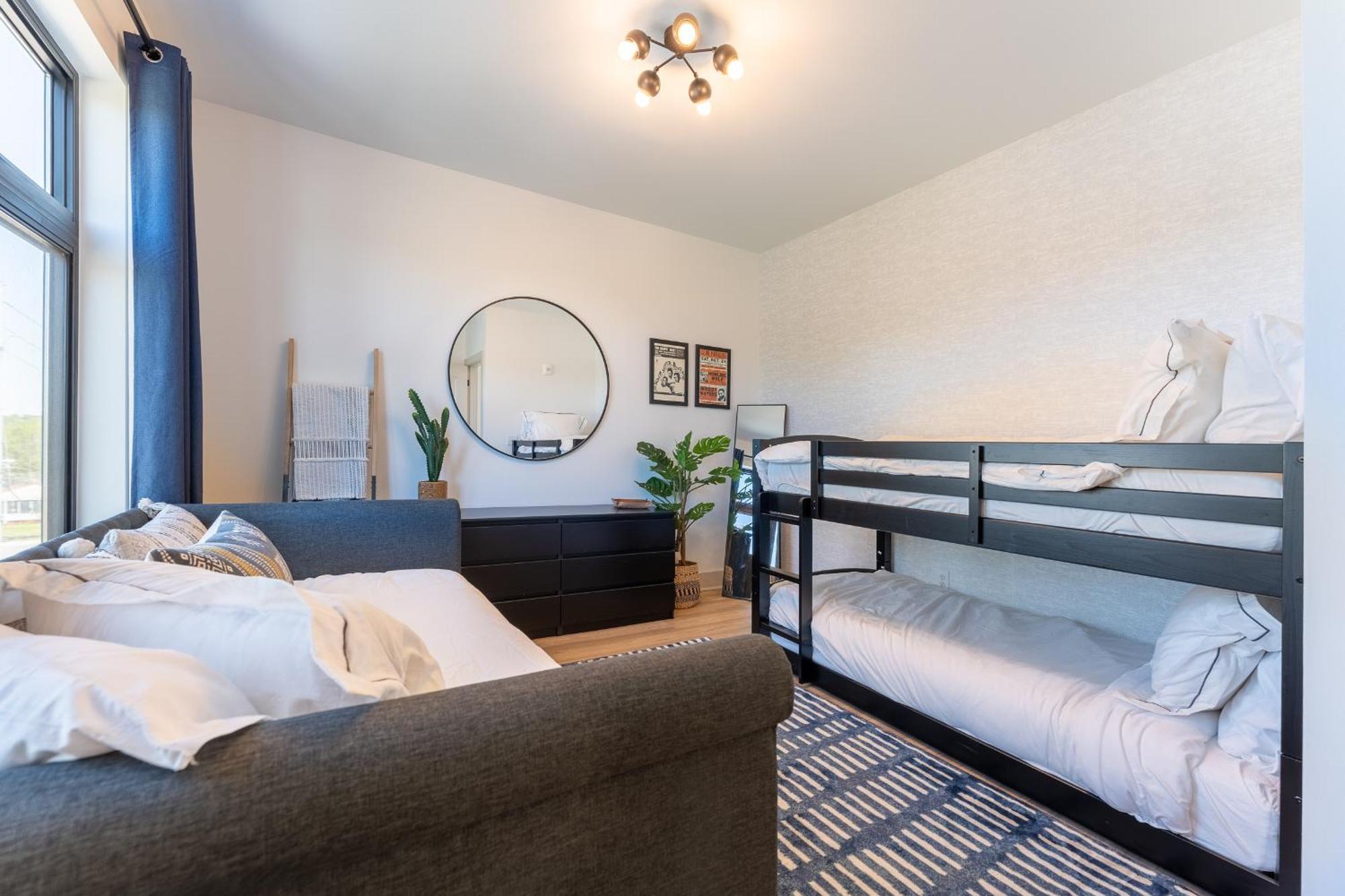 Holiday home The Jailhouse Rock By Local