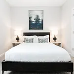 Cozysuites Music Row Stunning 2Br -Free Parking 20