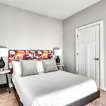 Cozysuites Two Modern Music Row Condos W Parking
