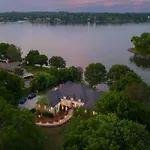 Luxury@Lake Mansion Pool/Hot Tub For Discerning Tastes