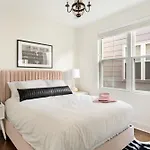 Hart Suites By Avantstay