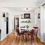 Perfect Sleep 20 Downtown 10 Queen Beds