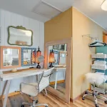 6 Mi To Downtown 70S-Themed Home In Nashville!