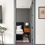 Stunning Sobro Suite - 3 Bedrooms Downtown Brand New