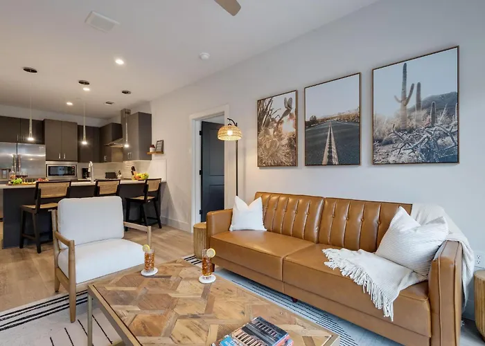 Savanna - Heart Of Midtown - Odyssey At The Park