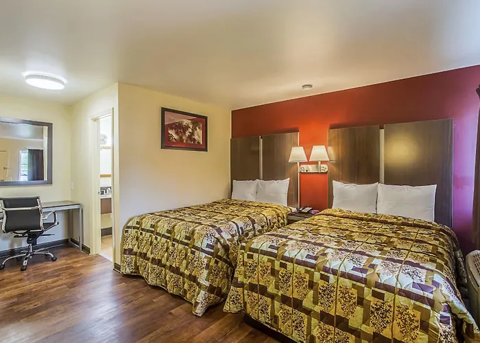 Rodeway Inn Nashville Airport South