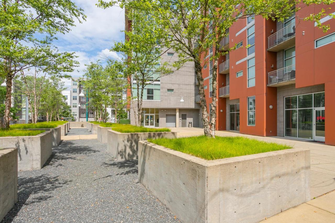 Unfurnished Amazing Layout W Balcony & Storage 30 Day Minimum Holiday home Nashville