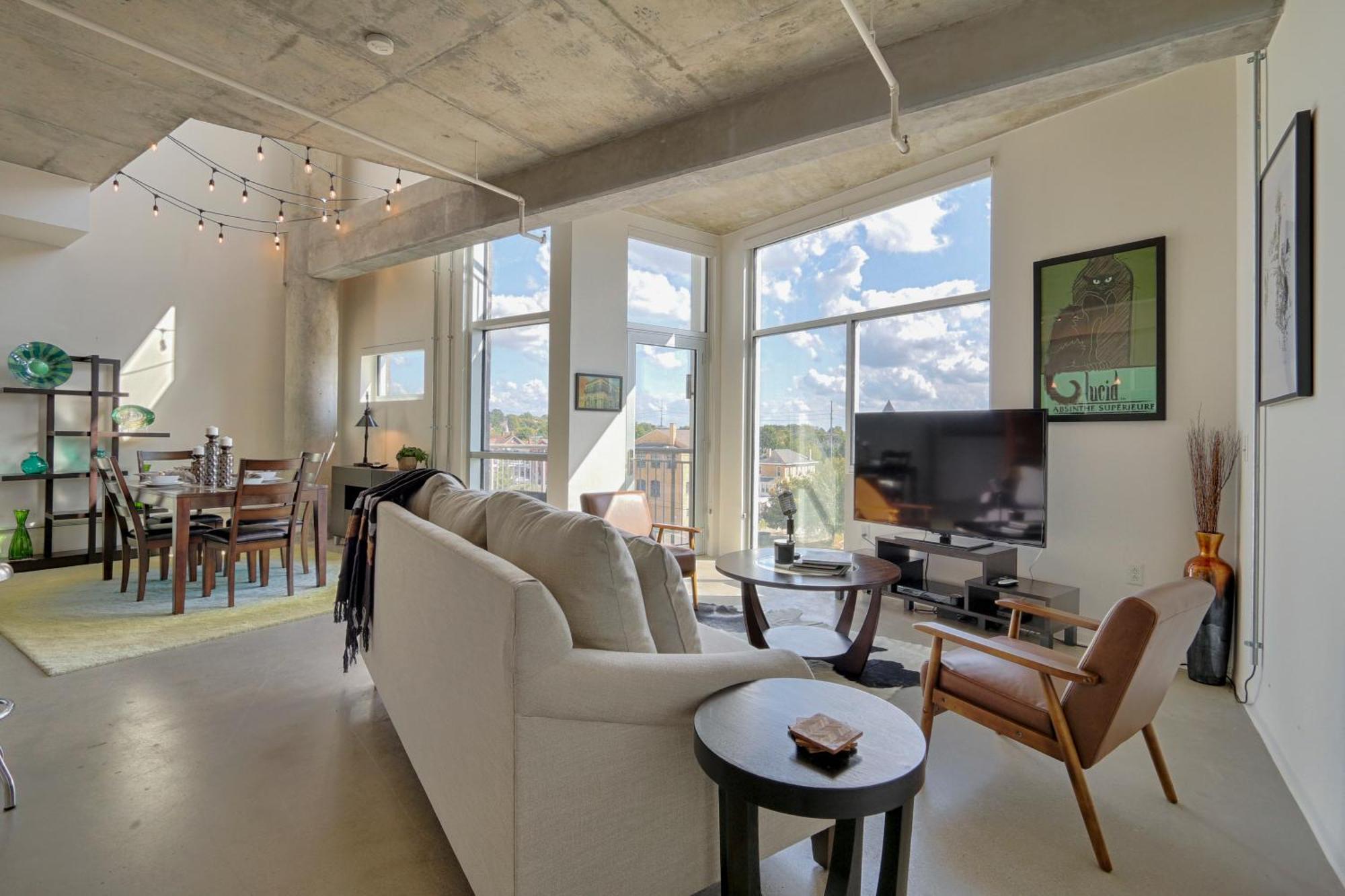 Holiday home Spectacular Views In Contemporary Two Story