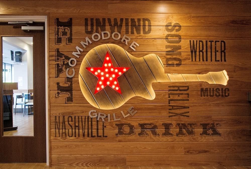 - Vanderbilt - Dwtn By Ihg Hotel 3*
