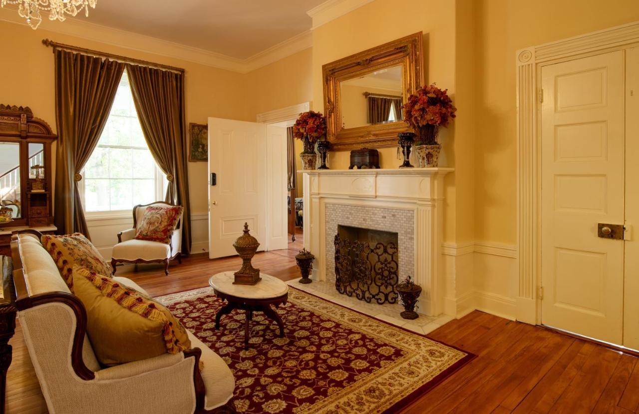 Bed & Breakfast Belle Air Mansion And 3*