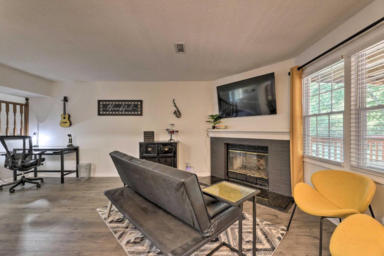 Modern Townhome Large Yard And Deck! Holiday home *