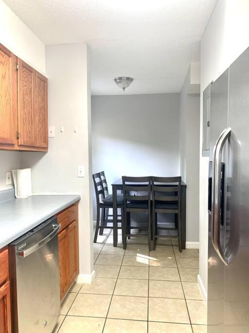 Apartment Classic 2-bedroom W/free Parking Nashville