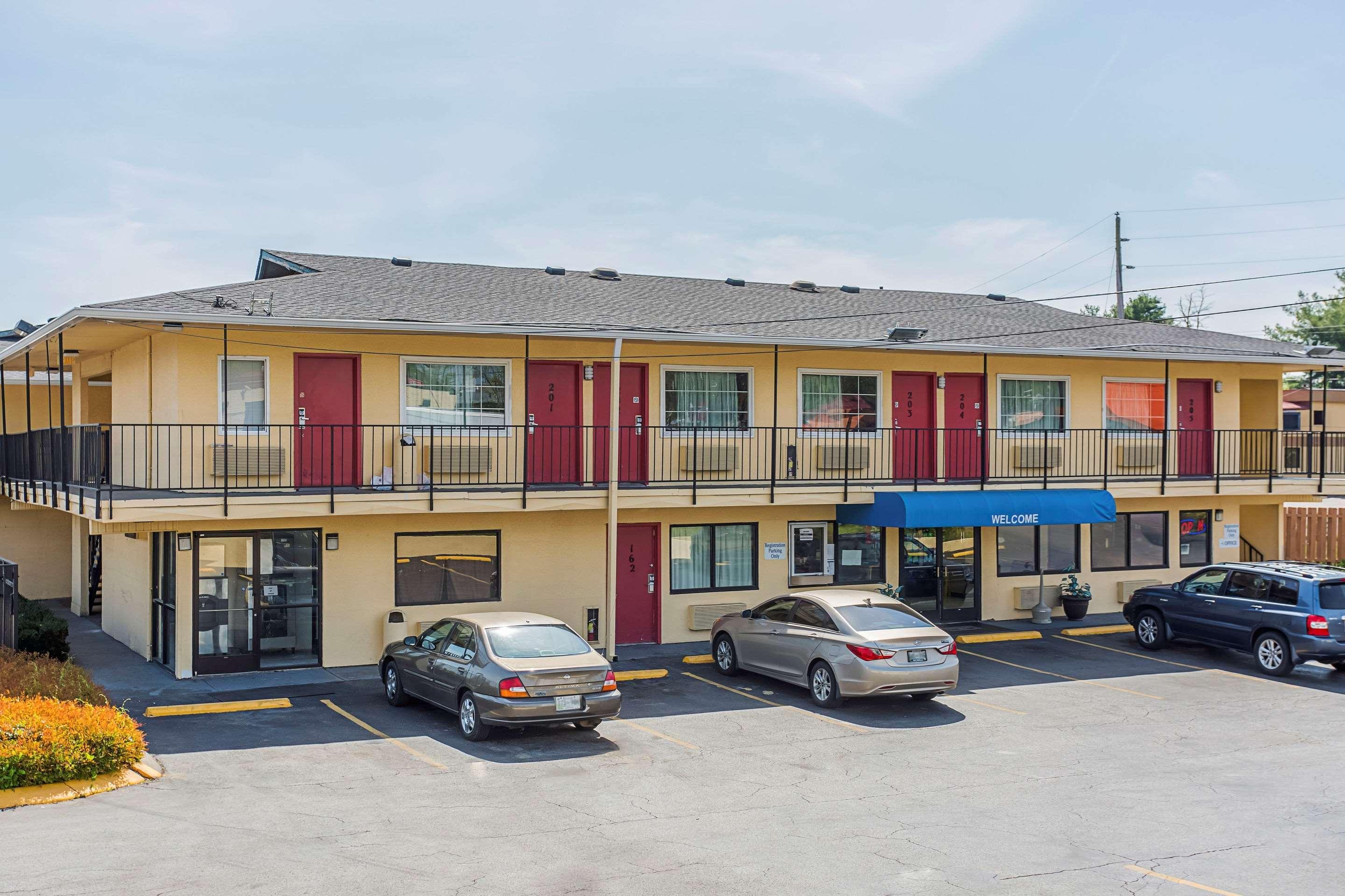 Rodeway Airport South Hotel Nashville