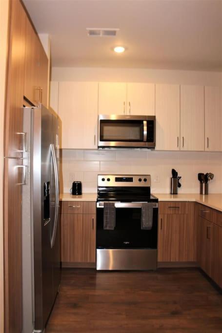Luxury In The Gulch Nashville