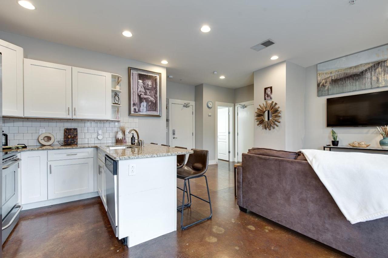 Apartment Stunning Minutes From Broadway *