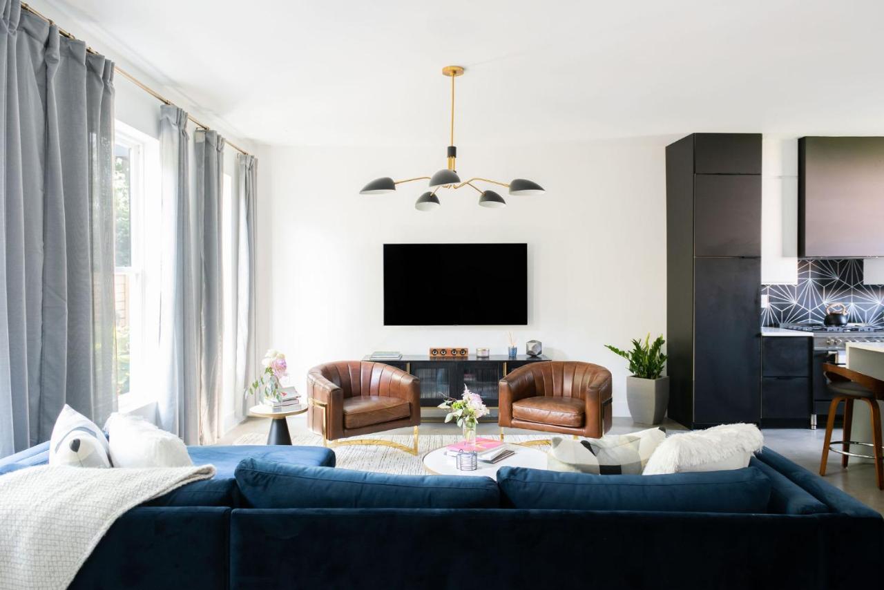 The Adelaide - Luxury Rooftop Retreat In Holiday home *