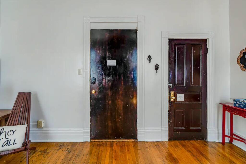 Airy And Bright On Broadway Apartment Nashville