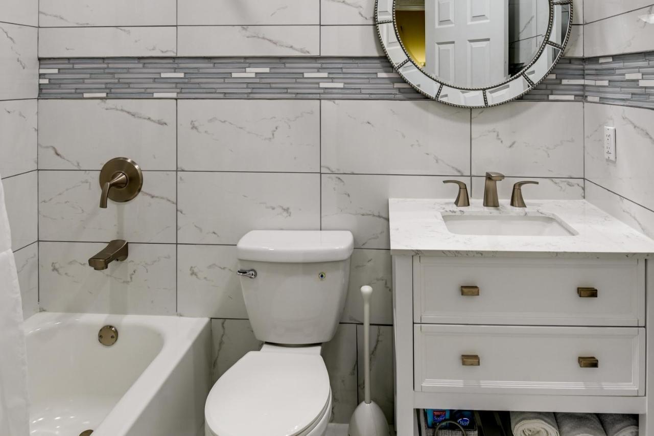 Charming Near Restaurants And Bars! Nashville