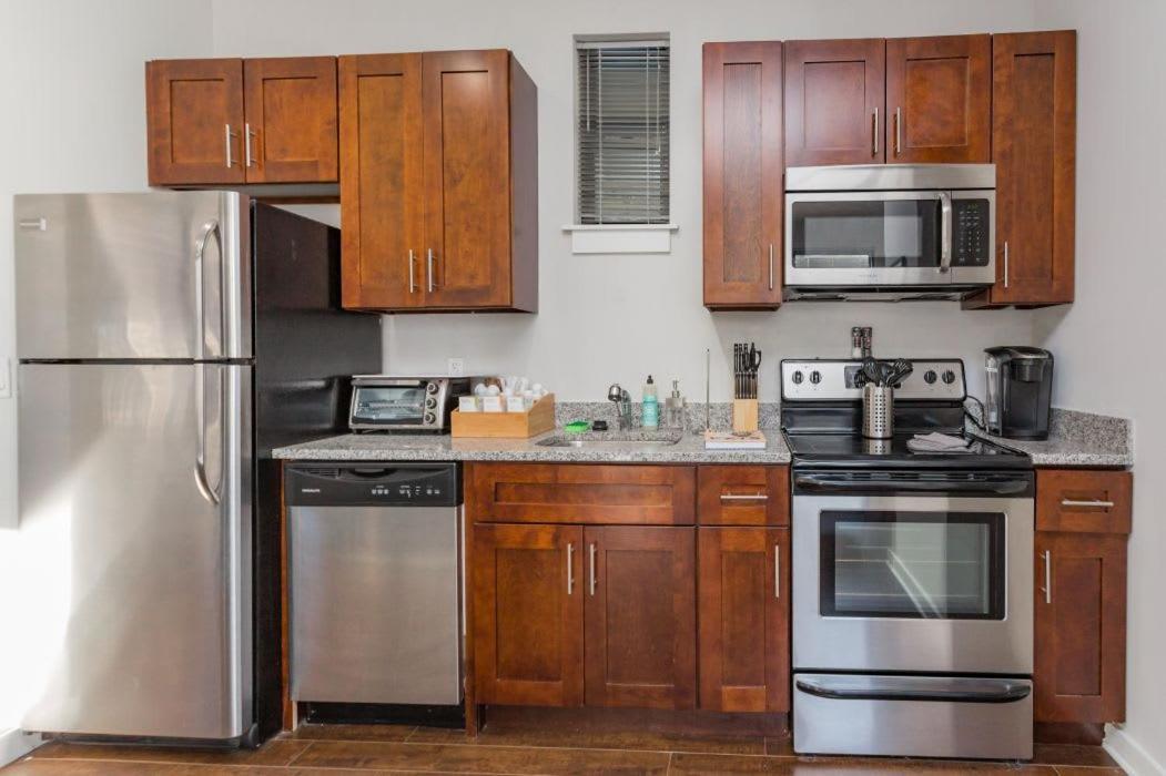 Cozysuites Music Row Spacious 1br With Free Parking 60 Apartment
