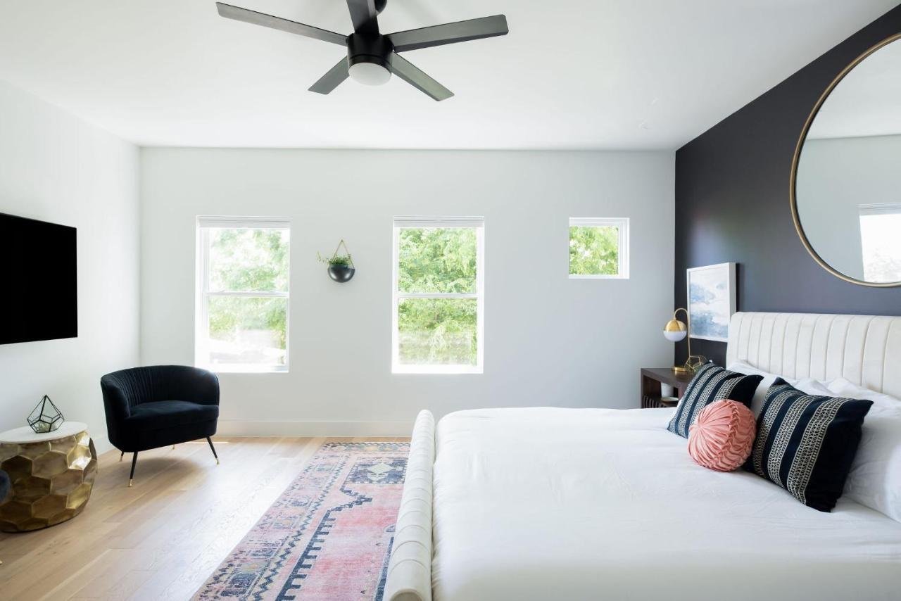 The Adelaide - Luxury Rooftop Retreat In *