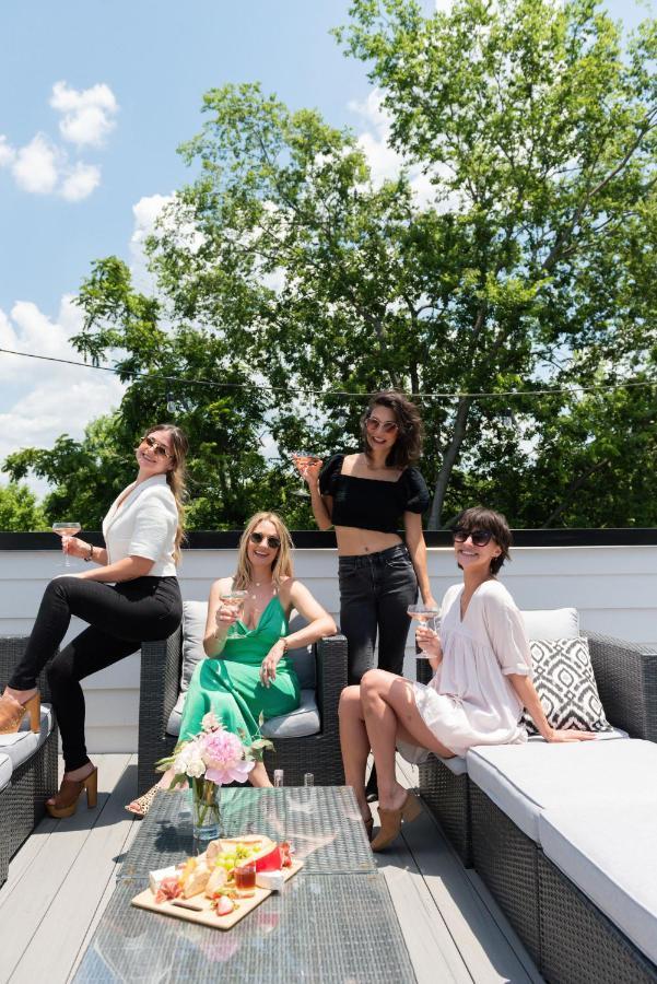 The Adelaide - Luxury Rooftop Retreat In Holiday home Nashville