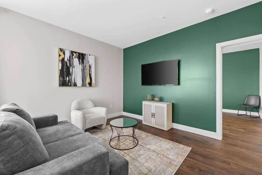 Apartment Billionaire's Nest Penthouse The Gulch