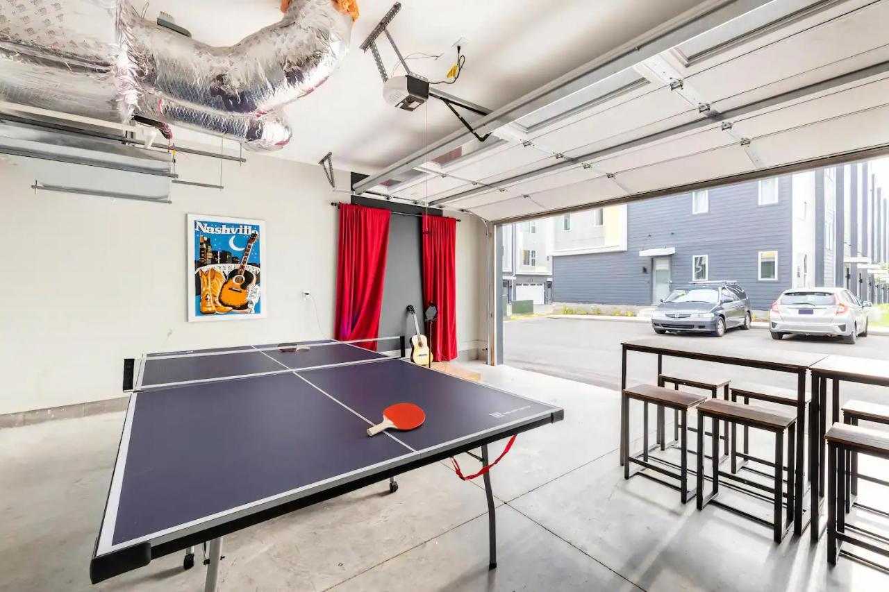 Rooftop Skyline View - Karaoke Stage - 4 Bedroom * Nashville