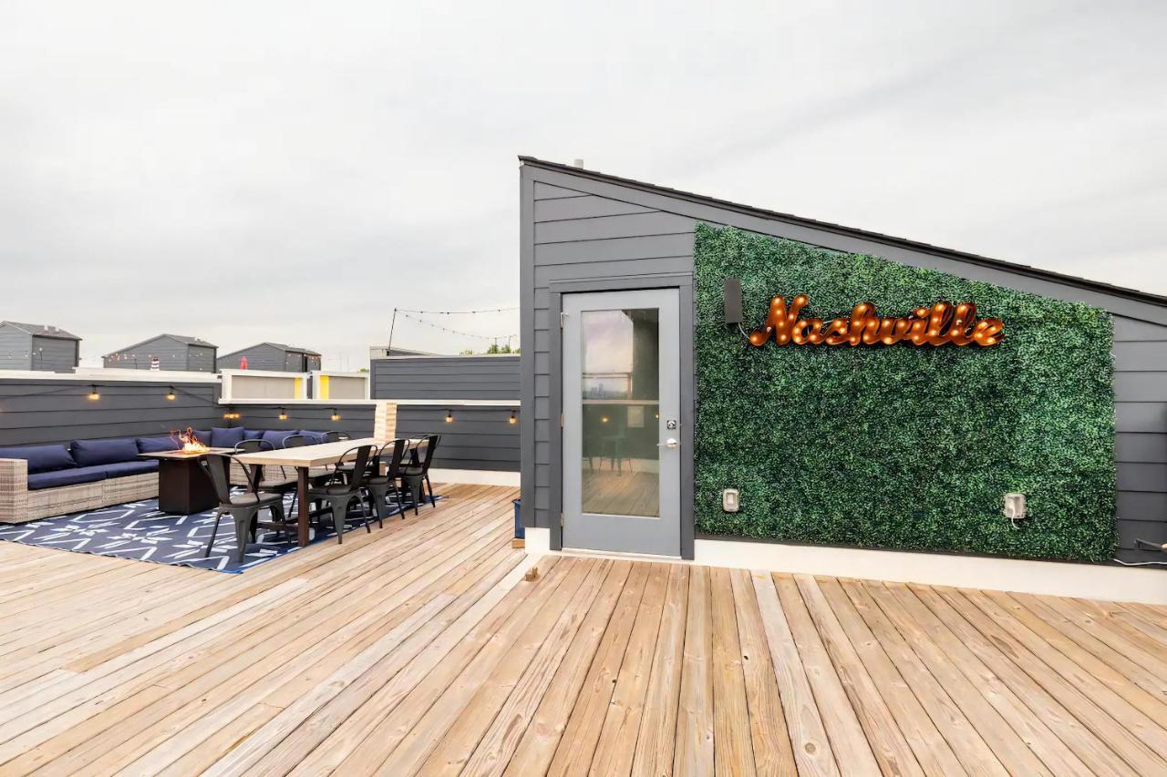 Holiday home Rooftop Skyline View - Karaoke Stage - 4 Bedroom Nashville